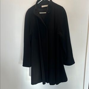 Larry Levine Black Women's Cape Coat